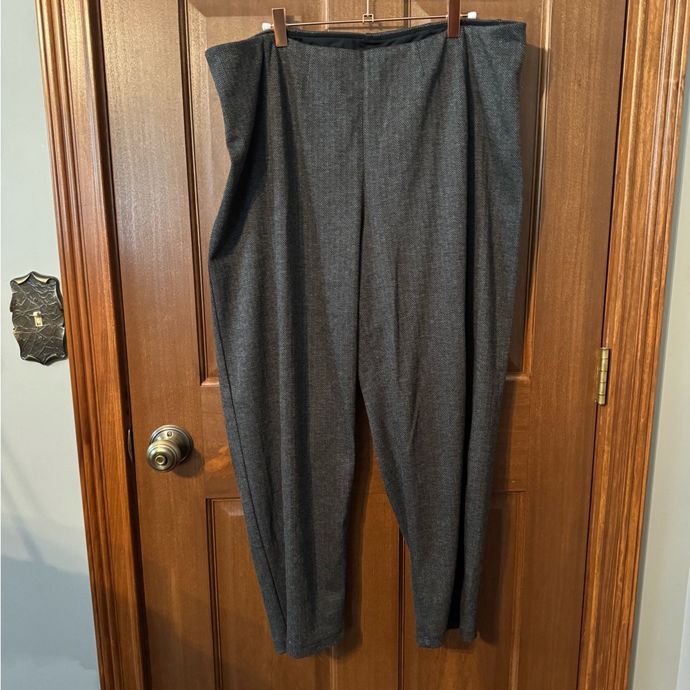 Liverpool Gray Ankle Pants